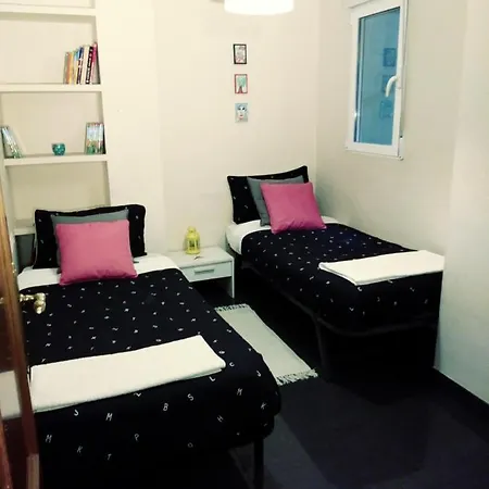 Centricas En Casa Valenciana No Hay Aire Condicionado There Is No Airconditioning Homestay